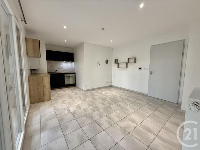 Afficher la photo en grand Appartement F2 à vendre - 2 pièces - 38.55 m2 - ST PIERRE EN FAUCIGNY - 74 - RHONE-ALPES - Century 21 Patrimoine Rochois