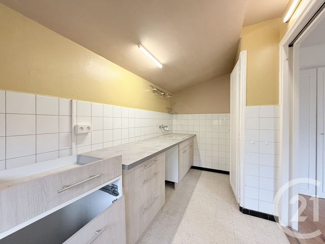 Appartement T3 à vendre - 3 pièces - 60.91 m2 - ST PIERRE EN FAUCIGNY - 74 - RHONE-ALPES - Century 21 Patrimoine Rochois