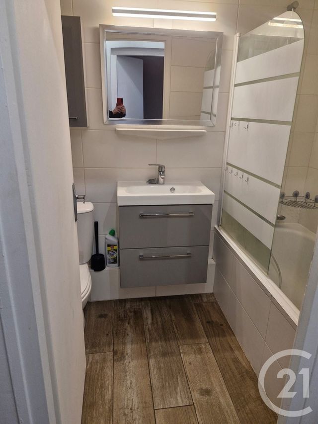 Appartement T1 à louer - 1 pièce - 29.43 m2 - GAILLARD - 74 - RHONE-ALPES - Century 21 Patrimoine Rochois