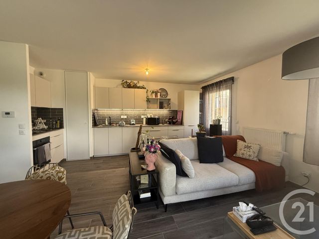 Appartement T3 à louer - 3 pièces - 63.68 m2 - ST PIERRE EN FAUCIGNY - 74 - RHONE-ALPES - Century 21 Patrimoine Rochois