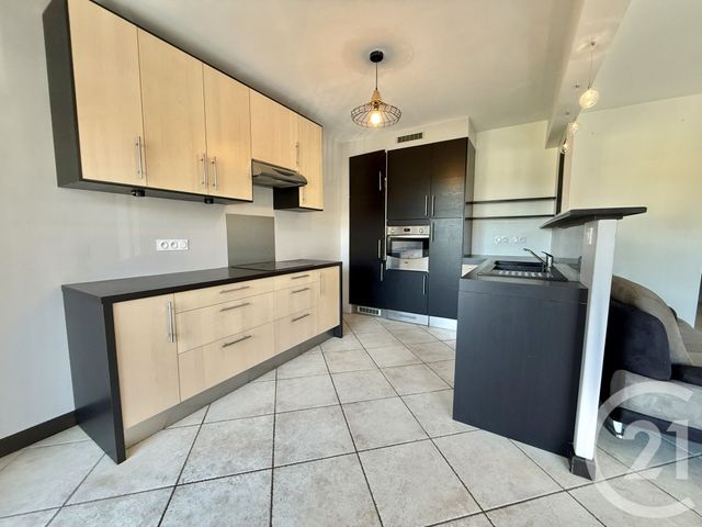 Appartement F3 bis à louer - 4 pièces - 78.46 m2 - ST PIERRE EN FAUCIGNY - 74 - RHONE-ALPES - Century 21 Patrimoine Rochois