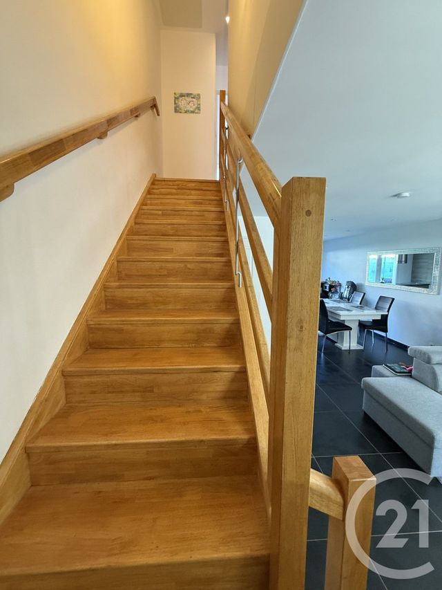 Appartement F3 bis à louer - 4 pièces - 73.0 m2 - ST PIERRE EN FAUCIGNY - 74 - RHONE-ALPES - Century 21 Patrimoine Rochois