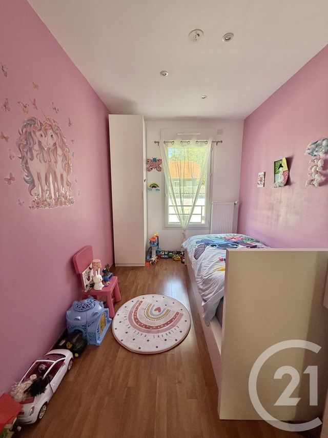 Appartement F3 bis à louer - 4 pièces - 73.0 m2 - ST PIERRE EN FAUCIGNY - 74 - RHONE-ALPES - Century 21 Patrimoine Rochois