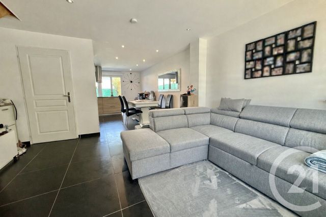 Appartement F3 bis à louer - 4 pièces - 73.0 m2 - ST PIERRE EN FAUCIGNY - 74 - RHONE-ALPES - Century 21 Patrimoine Rochois