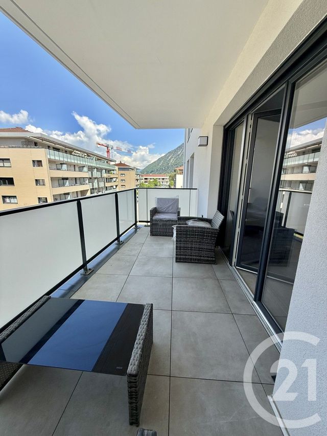 Appartement T2 à louer - 2 pièces - 43.99 m2 - ST PIERRE EN FAUCIGNY - 74 - RHONE-ALPES - Century 21 Patrimoine Rochois