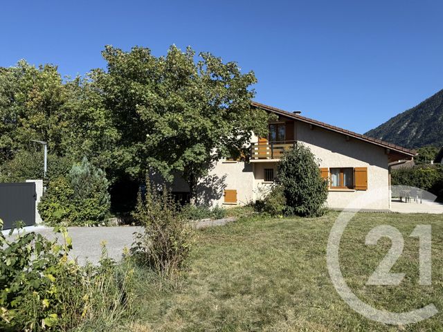 maison à vendre - 5 pièces - 111.0 m2 - ST PIERRE EN FAUCIGNY - 74 - RHONE-ALPES - Century 21 Patrimoine Rochois