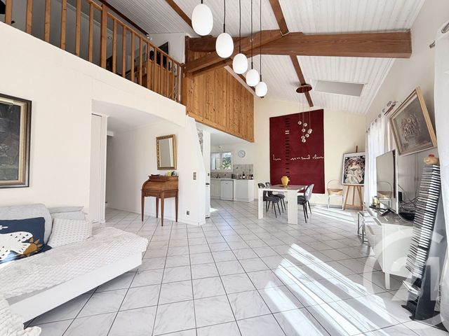 maison à vendre - 5 pièces - 111.0 m2 - ST PIERRE EN FAUCIGNY - 74 - RHONE-ALPES - Century 21 Patrimoine Rochois