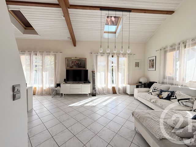 maison à vendre - 5 pièces - 111.0 m2 - ST PIERRE EN FAUCIGNY - 74 - RHONE-ALPES - Century 21 Patrimoine Rochois
