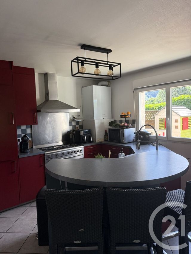 Appartement T3 à vendre - 3 pièces - 68.0 m2 - ST PIERRE EN FAUCIGNY - 74 - RHONE-ALPES - Century 21 Patrimoine Rochois