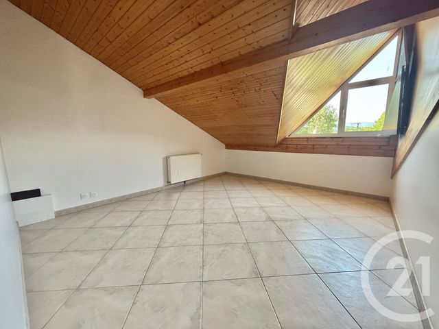 Appartement T3 à louer - 3 pièces - 77.06 m2 - AMANCY - 74 - RHONE-ALPES - Century 21 Patrimoine Rochois