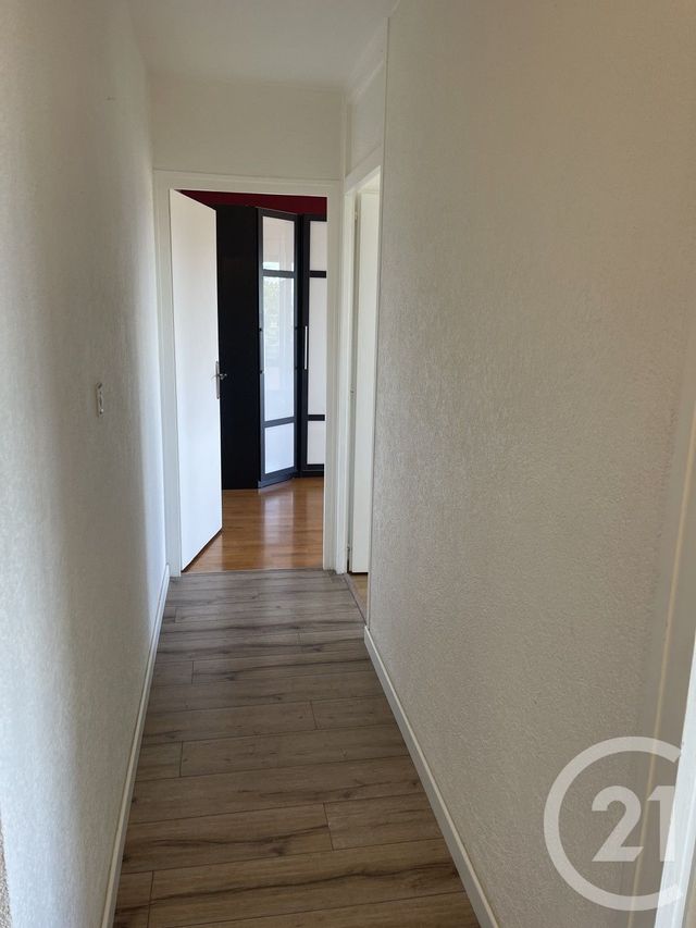 Appartement F4 à louer - 4 pièces - 78.16 m2 - LA ROCHE SUR FORON - 74 - RHONE-ALPES - Century 21 Patrimoine Rochois