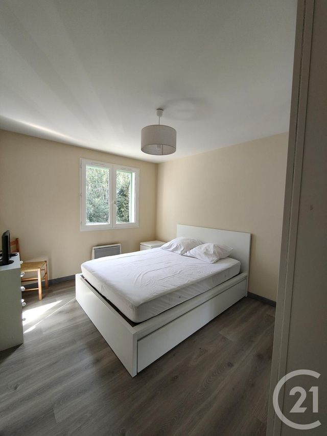 Appartement F3 à louer - 3 pièces - 69.63 m2 - ST PIERRE EN FAUCIGNY - 74 - RHONE-ALPES - Century 21 Patrimoine Rochois