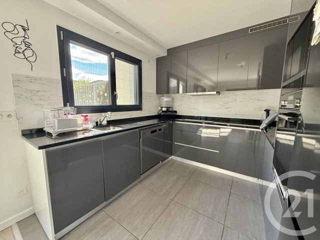 maison à louer - 5 pièces - 80.24 m2 - ST PIERRE EN FAUCIGNY - 74 - RHONE-ALPES - Century 21 Patrimoine Rochois