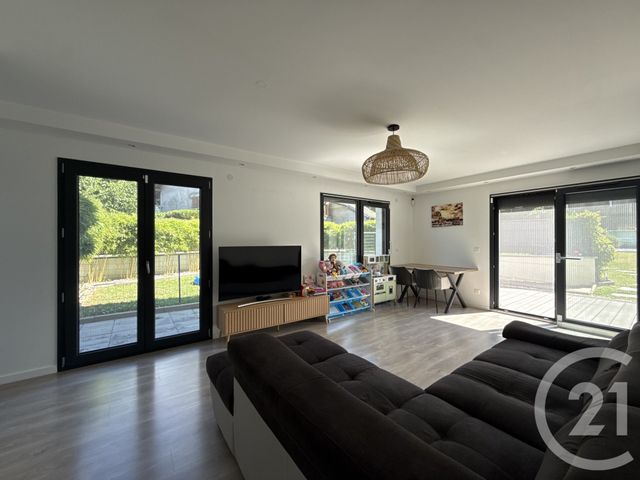 maison à louer - 5 pièces - 80.24 m2 - ST PIERRE EN FAUCIGNY - 74 - RHONE-ALPES - Century 21 Patrimoine Rochois