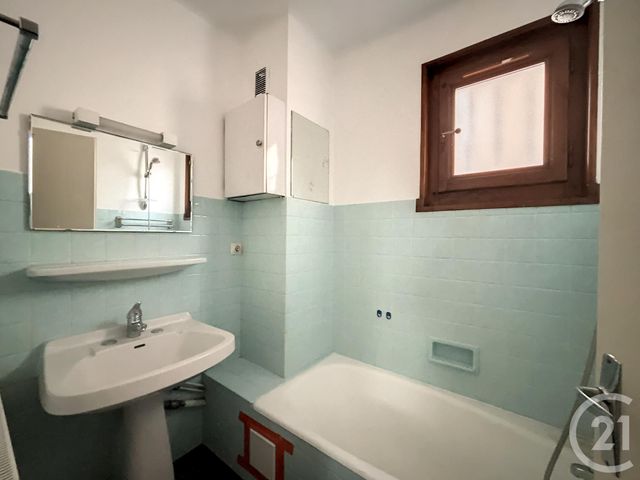 maison à vendre - 3 pièces - 50.8 m2 - ST PIERRE EN FAUCIGNY - 74 - RHONE-ALPES - Century 21 Patrimoine Rochois