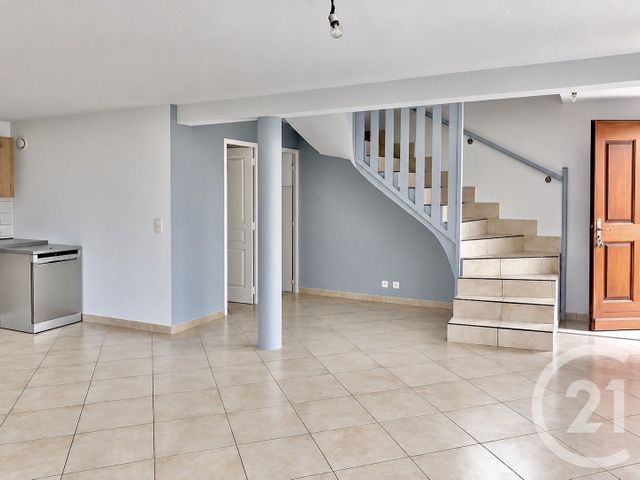 Appartement T3 à louer - 3 pièces - 78.39 m2 - AMANCY - 74 - RHONE-ALPES - Century 21 Patrimoine Rochois