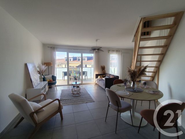 Appartement F4 à vendre - 4 pièces - 86.0 m2 - ST PIERRE EN FAUCIGNY - 74 - RHONE-ALPES - Century 21 Patrimoine Rochois