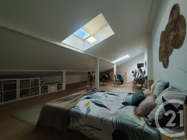 Appartement F4 à vendre - 4 pièces - 86.0 m2 - ST PIERRE EN FAUCIGNY - 74 - RHONE-ALPES - Century 21 Patrimoine Rochois