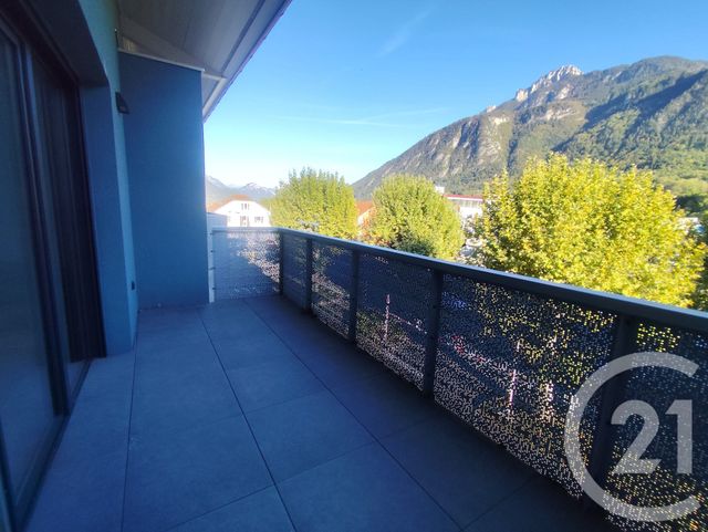 Appartement Duplex à vendre - 4 pièces - 73.94 m2 - ST PIERRE EN FAUCIGNY - 74 - RHONE-ALPES - Century 21 Patrimoine Rochois