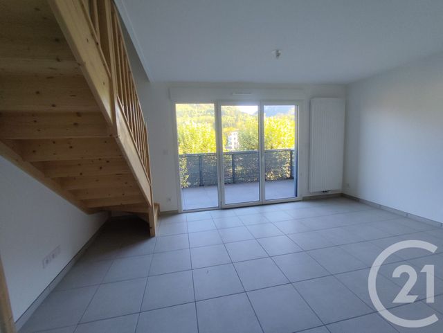 Appartement Duplex à vendre - 4 pièces - 73.94 m2 - ST PIERRE EN FAUCIGNY - 74 - RHONE-ALPES - Century 21 Patrimoine Rochois
