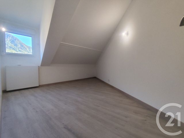 Appartement Duplex à vendre - 4 pièces - 73.94 m2 - ST PIERRE EN FAUCIGNY - 74 - RHONE-ALPES - Century 21 Patrimoine Rochois