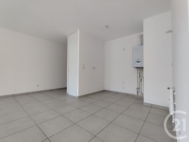 Appartement à vendre - 3 pièces - 69.1 m2 - ST PIERRE EN FAUCIGNY - 74 - RHONE-ALPES - Century 21 Patrimoine Rochois