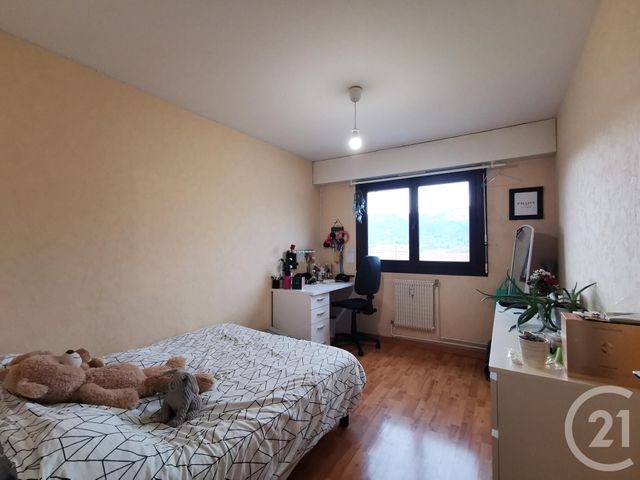 Appartement F4 à vendre - 4 pièces - 80.07 m2 - ST PIERRE EN FAUCIGNY - 74 - RHONE-ALPES - Century 21 Patrimoine Rochois